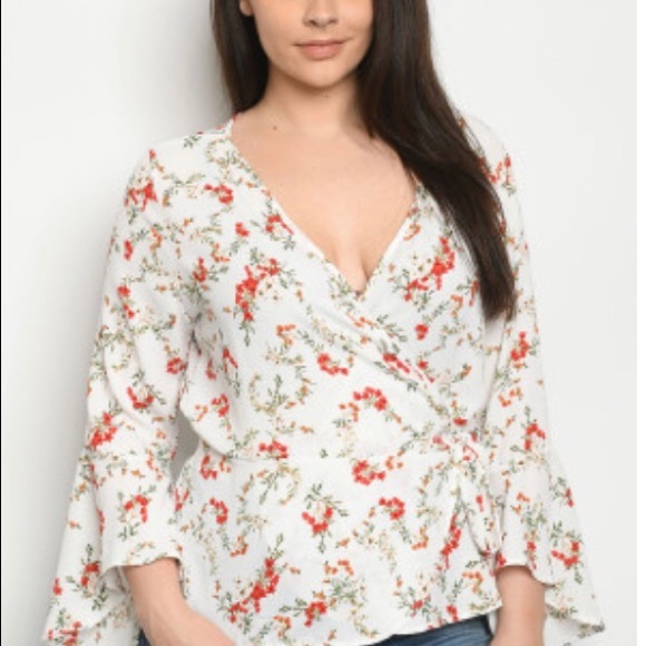 🌟New 🌟 Plus Size Blouse - Picture 2 of 4